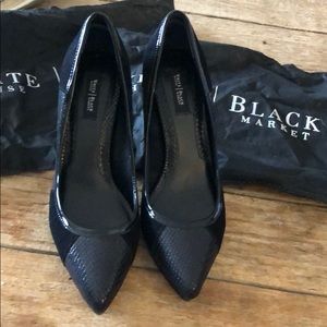 White house black market size 8 black dress shoe